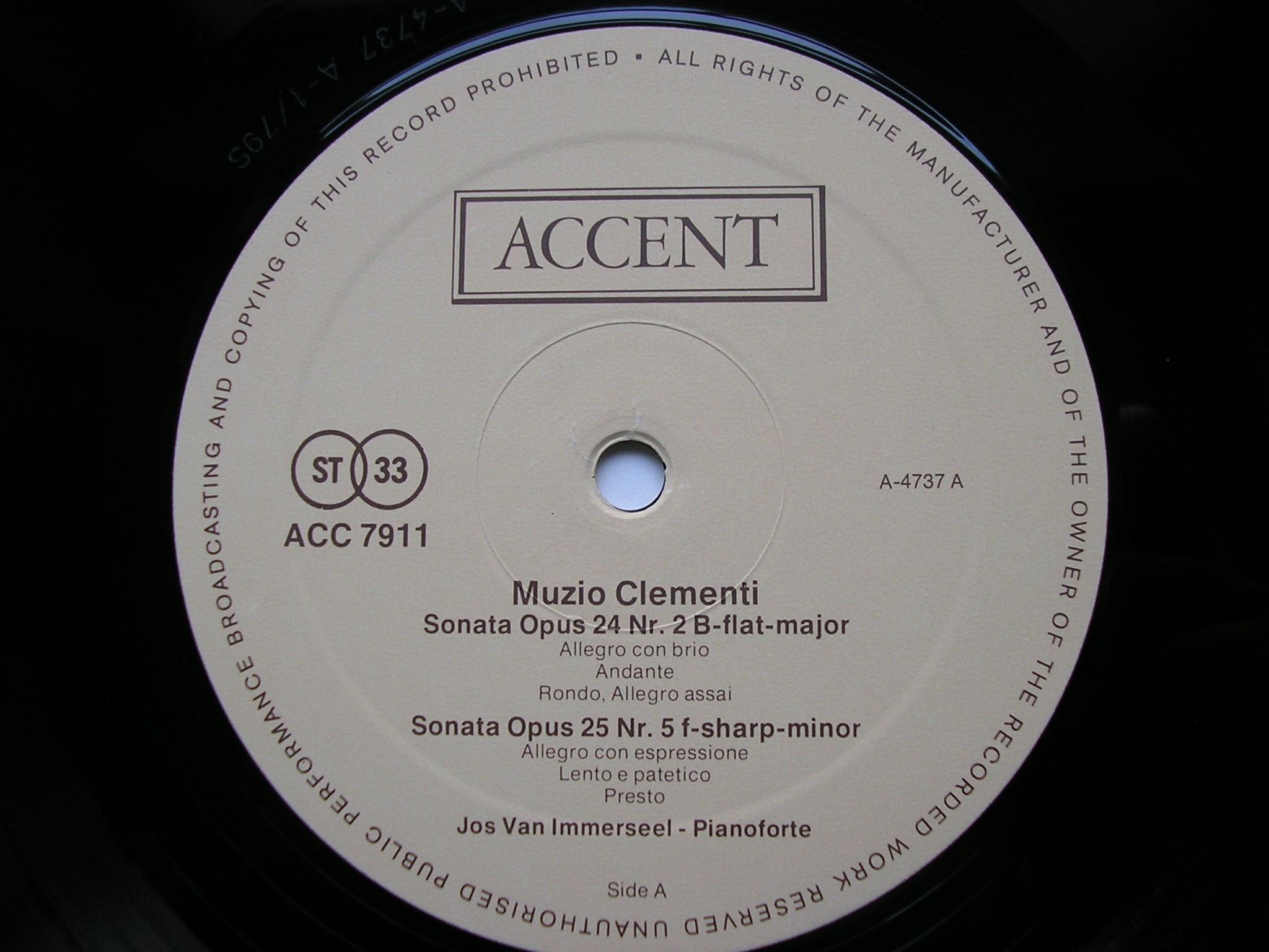 CLEMENTI: PIANO SONATAS      JOS VAN IMMERSEEL     ACC 7911
