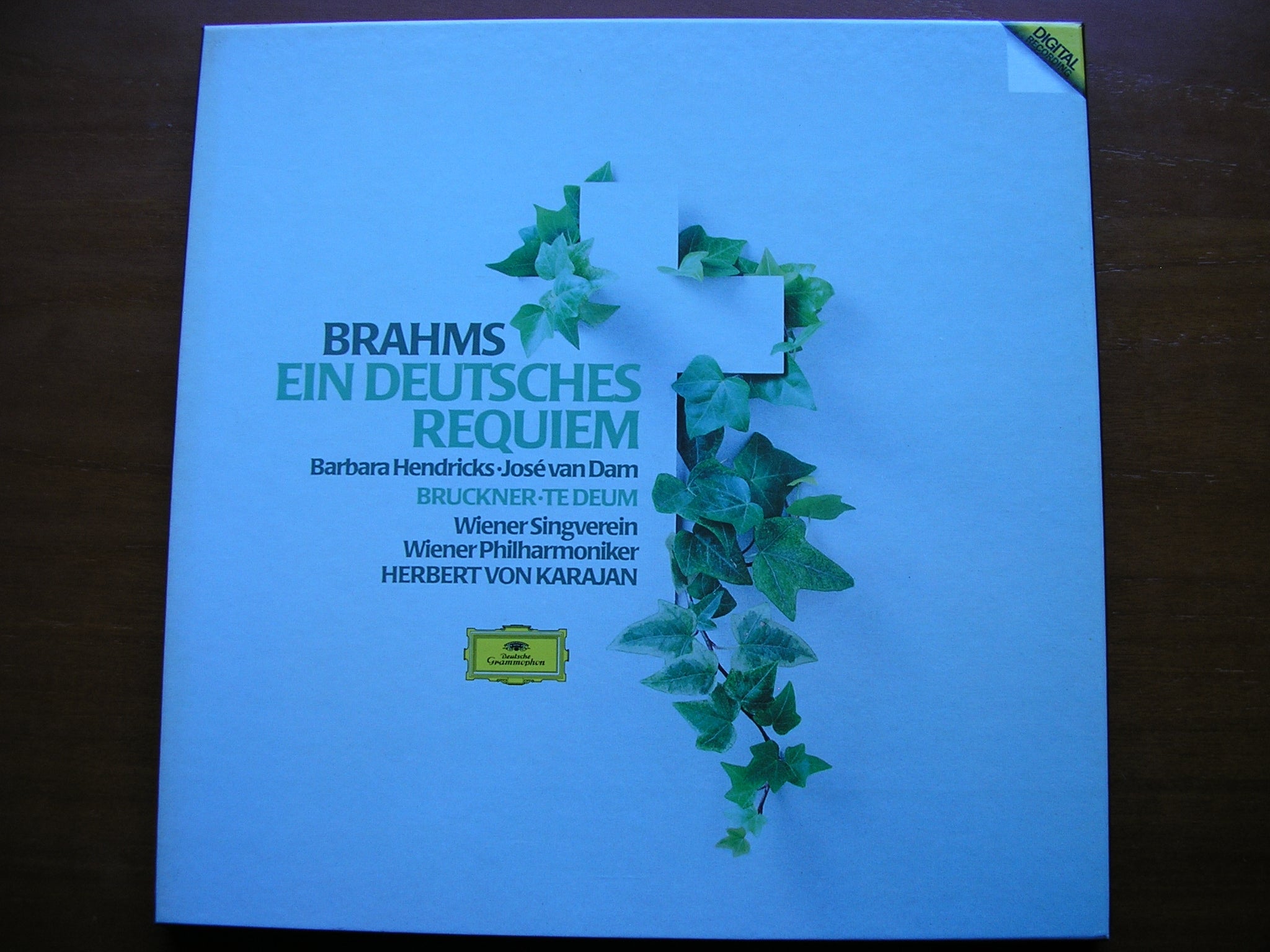 BRAHMS: EIN DEUTSCHES REQUIEM / BRUCKNER: TE DEUM     SOLOISTS / VIENNA PHILHARMONIC / KARAJAN    2LP    410 521