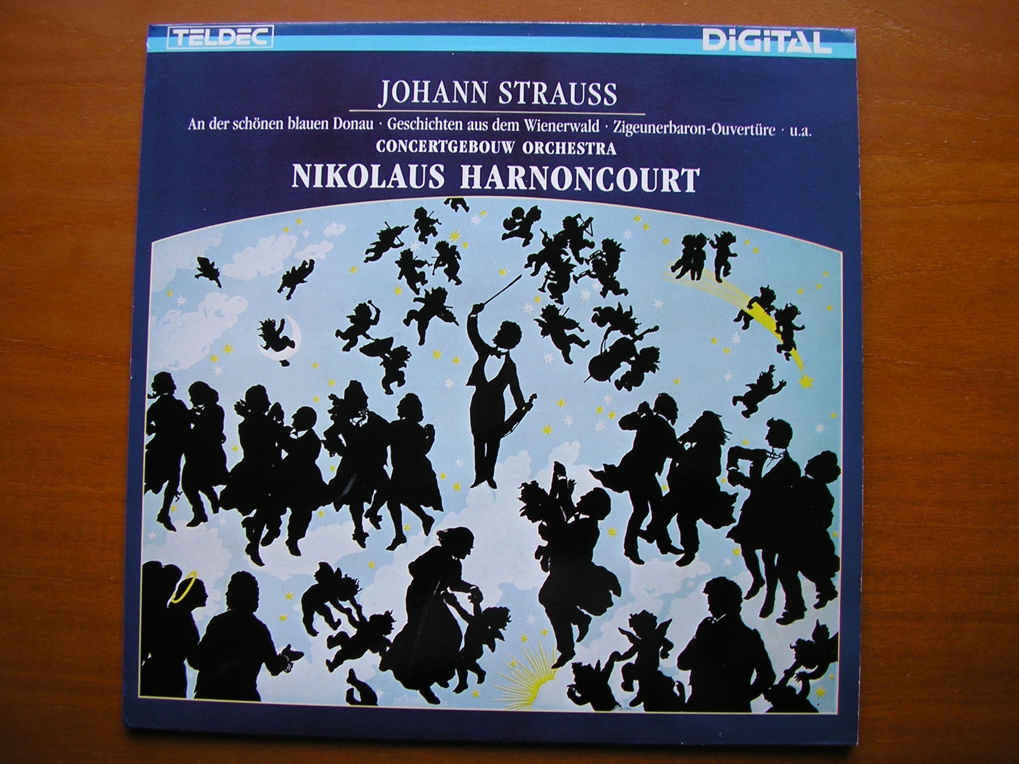 JOHANN STRAUSS: OVERTURE The Gypsy Baron / 3 WALTZES / 4 POLKAS / MARCH     HARNONCOURT / CONCERTGEBOUW     6.43337