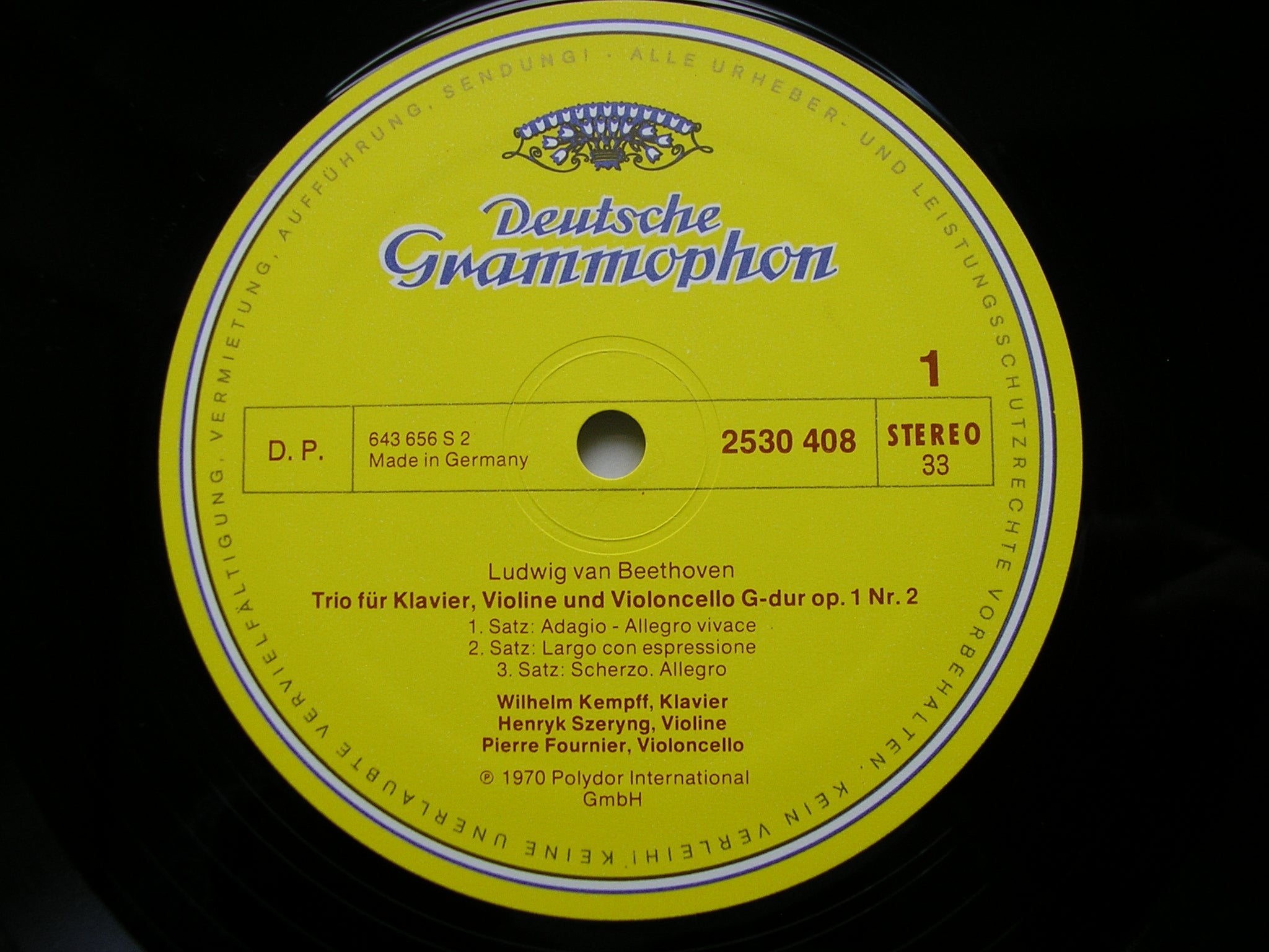 BEETHOVEN: PIANO TRIO in G / TRIO FOR CLARINET / PIANO / CELLO     KEMPFF / FOURNIER / SZERYNG / LEISTER     2530 408