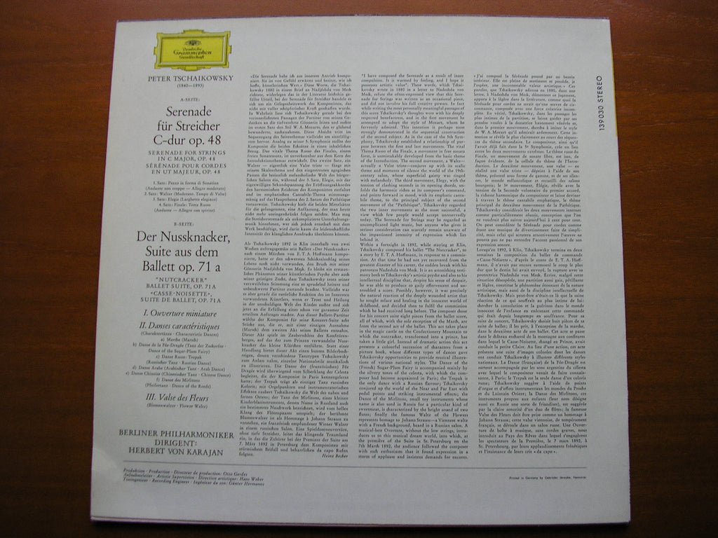 TCHAIKOVSKY: SERENADE FOR STRINGS / NUTCRACKER Suite    KARAJAN /BERLIN PHILHARMONIC    139 030
