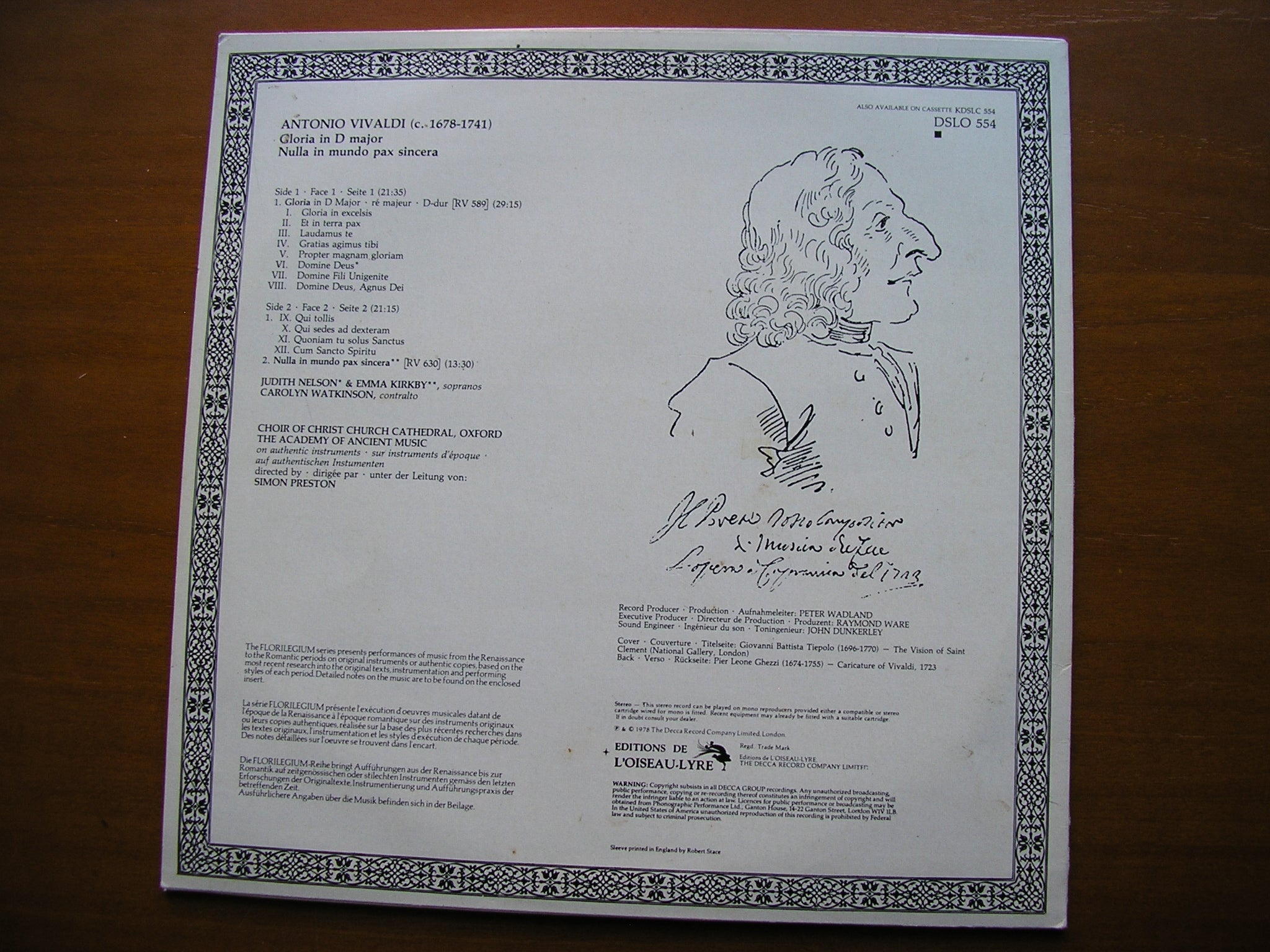 VIVALDI: GLORIA in D  RV589 / NULLA IN MUNDO  RV 630      SOLOISTS / ACADEMY OF ANCIENT MUSIC / PRESTON      DSLO 554