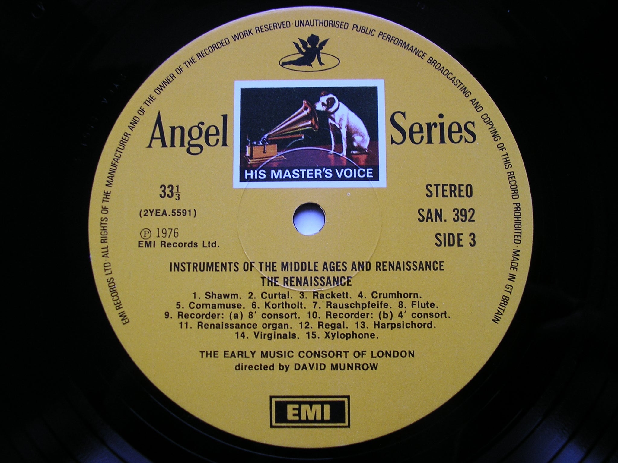INSTRUMENTS OF THE MIDDLE AGES & RENAISSANCE       MUNROW / THE EARLY MUSIC CONSORT OF LONDON     SLS 988