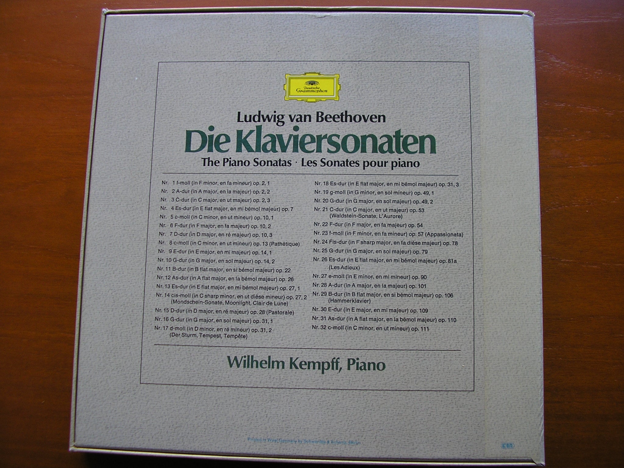 BEETHOVEN: THE COMPLETE PIANO SONATAS    WILHELM KEMPFF   10 LP BOX SET    2740 228