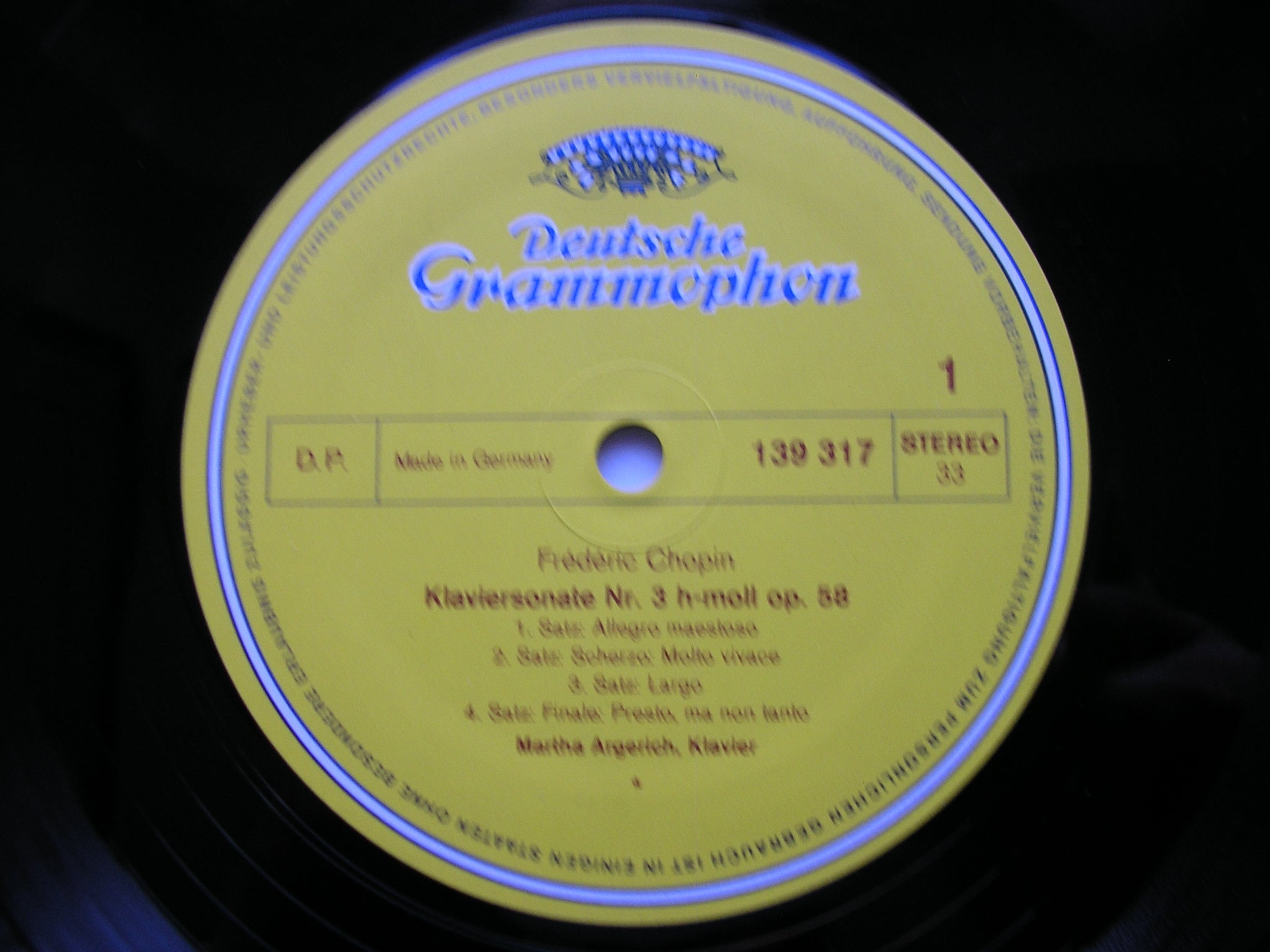 CHOPIN: PIANO SONATA No. 3 / POLONAISES Nos. 6 & 7 / 3 MAZURKAS Op. 59      MARTHA ARGERICH    139 317