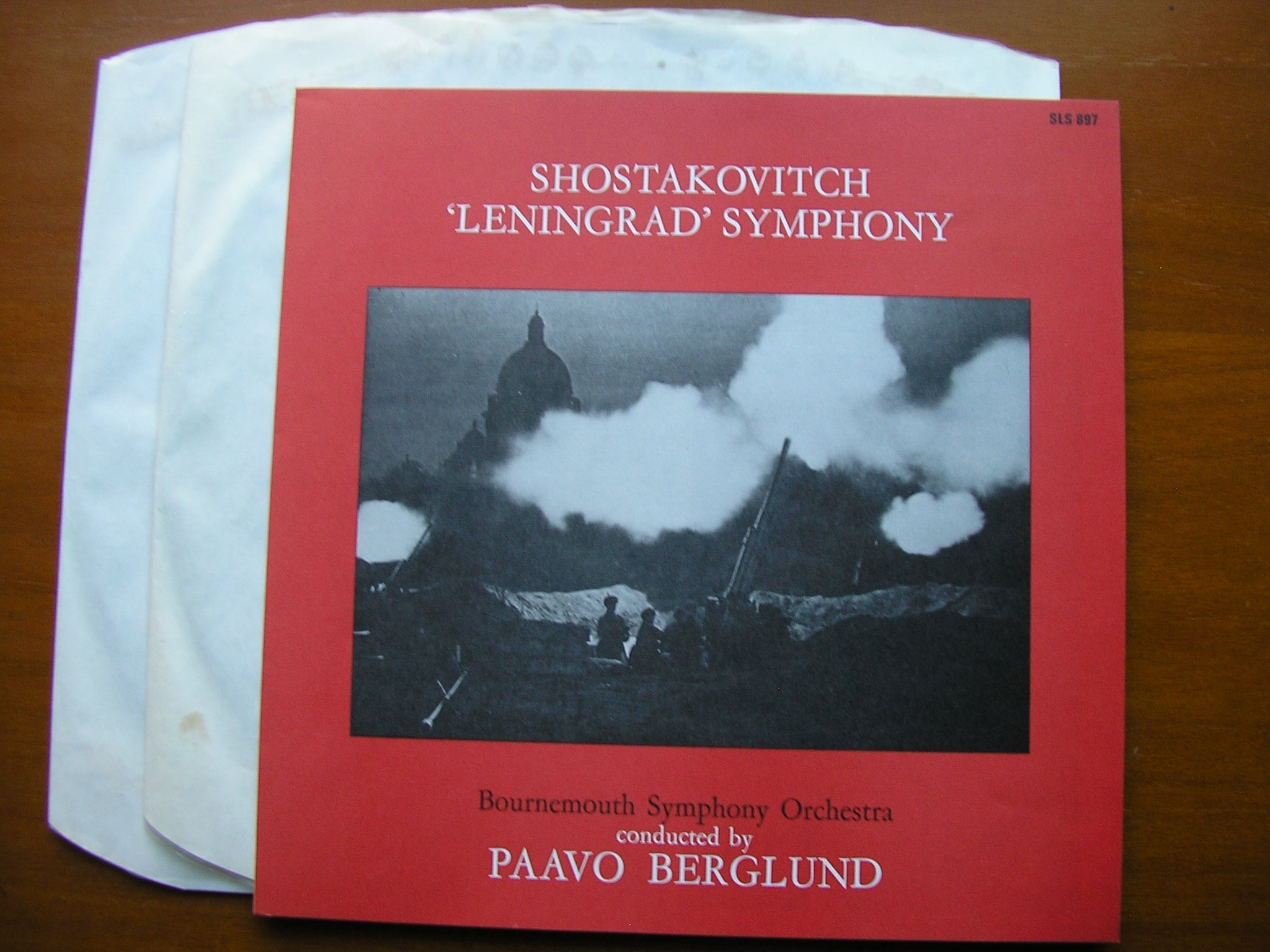 SHOSTAKOVICH: SYMPHONY No. 7 'Leningrad'       BERGLUND / BOURNEMOUTH SYMPHONY     2LP     SLS 897