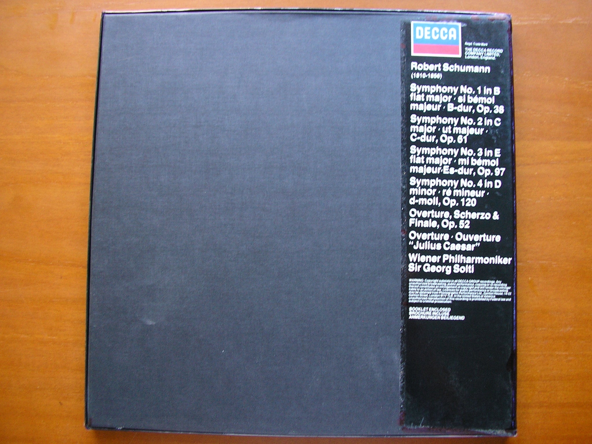 SCHUMANN: THE FOUR SYMPHONIES / OVERTURE, SCHERZO & FINALE     SOLTI / VIENNA PHILHARMONIC     3LP     D190D3