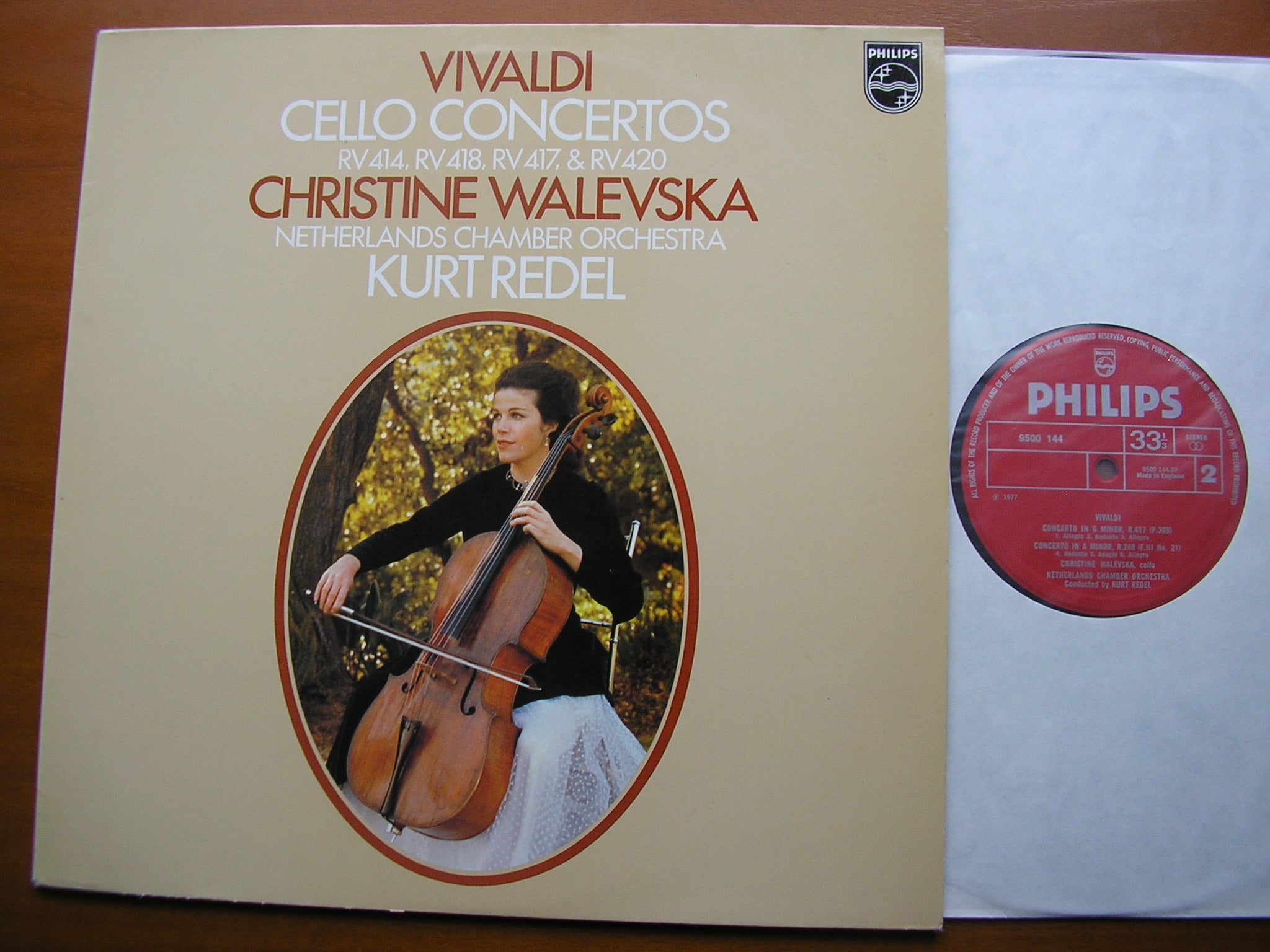 VIVALDI: CELLO CONCERTOS      WALEVSKA / NETHERLANDS CHAMBER ORCHESTRA / REDEL    9500 144