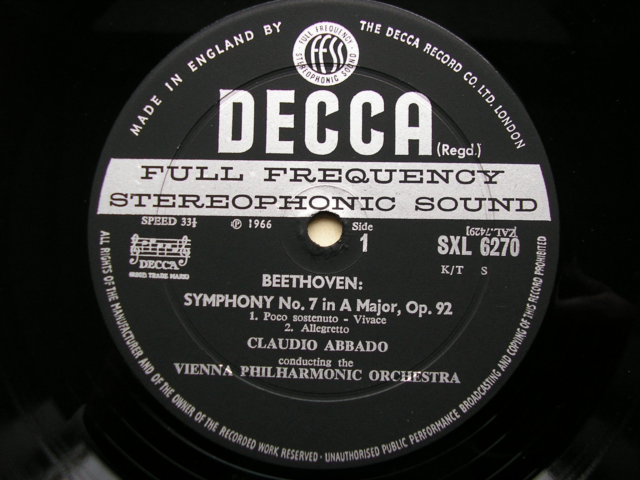 SXL 6270  BEETHOVEN: SYMPHONY No. 7 / PROMETHEUS OVERTURE      ABBADO / VIENNA PHILHARMONIC     ED2