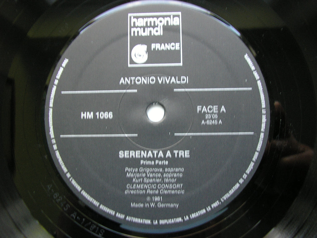 VIVALDI: SERENATA A TRE     SOLOISTS / CLEMENCIC CONSORT / RENE CLEMENCIC     HM 1006/7