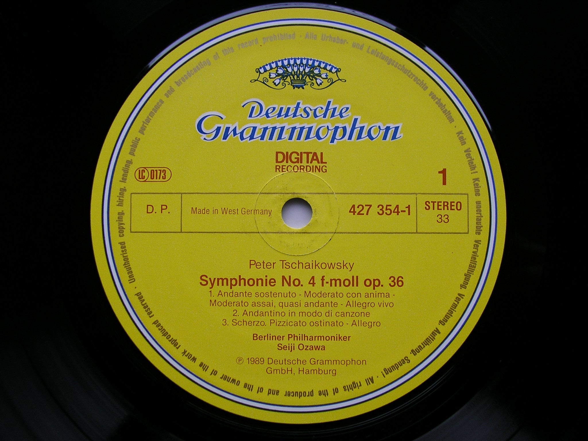 TCHAIKOVSKY: SYMPHONY No. 4  OZAWA / BERLIN PHILHARMONIC  427 354