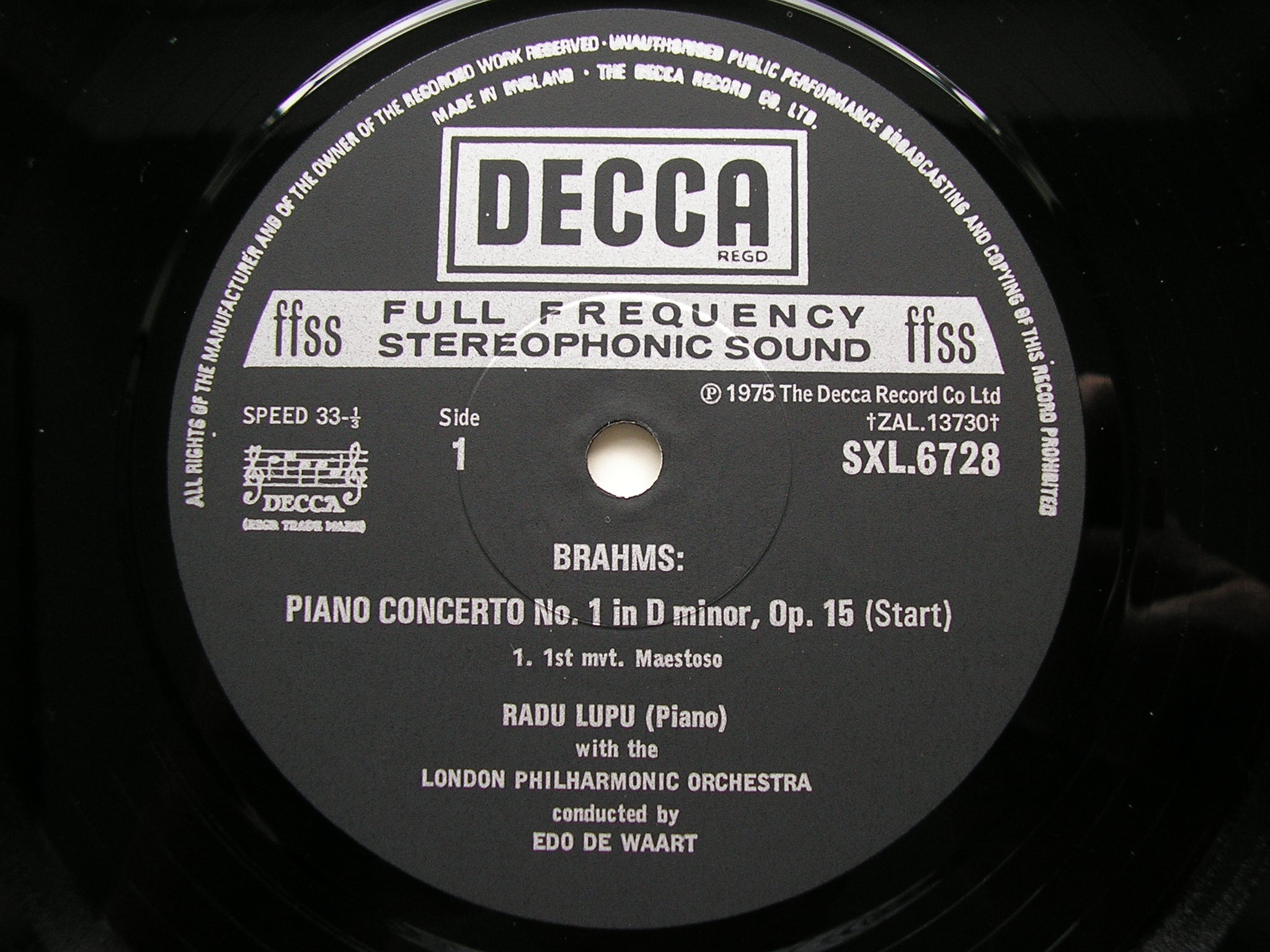 BRAHMS: PIANO CONCERTO No. 1     LUPU / LONDON PHILHARMONIC / DE WAART     SXL 6728