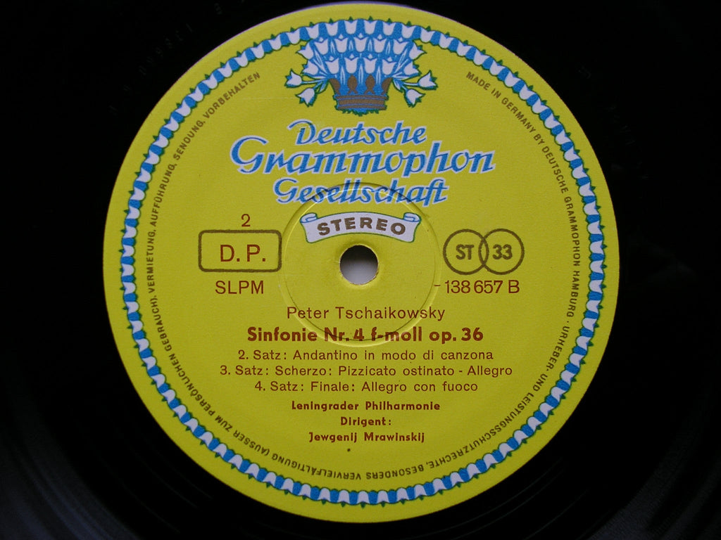 TCHAIKOVSKY: SYMPHONY No. 4  MRAVINSKY / LENINGRAD PHILHARMONIC  138 657