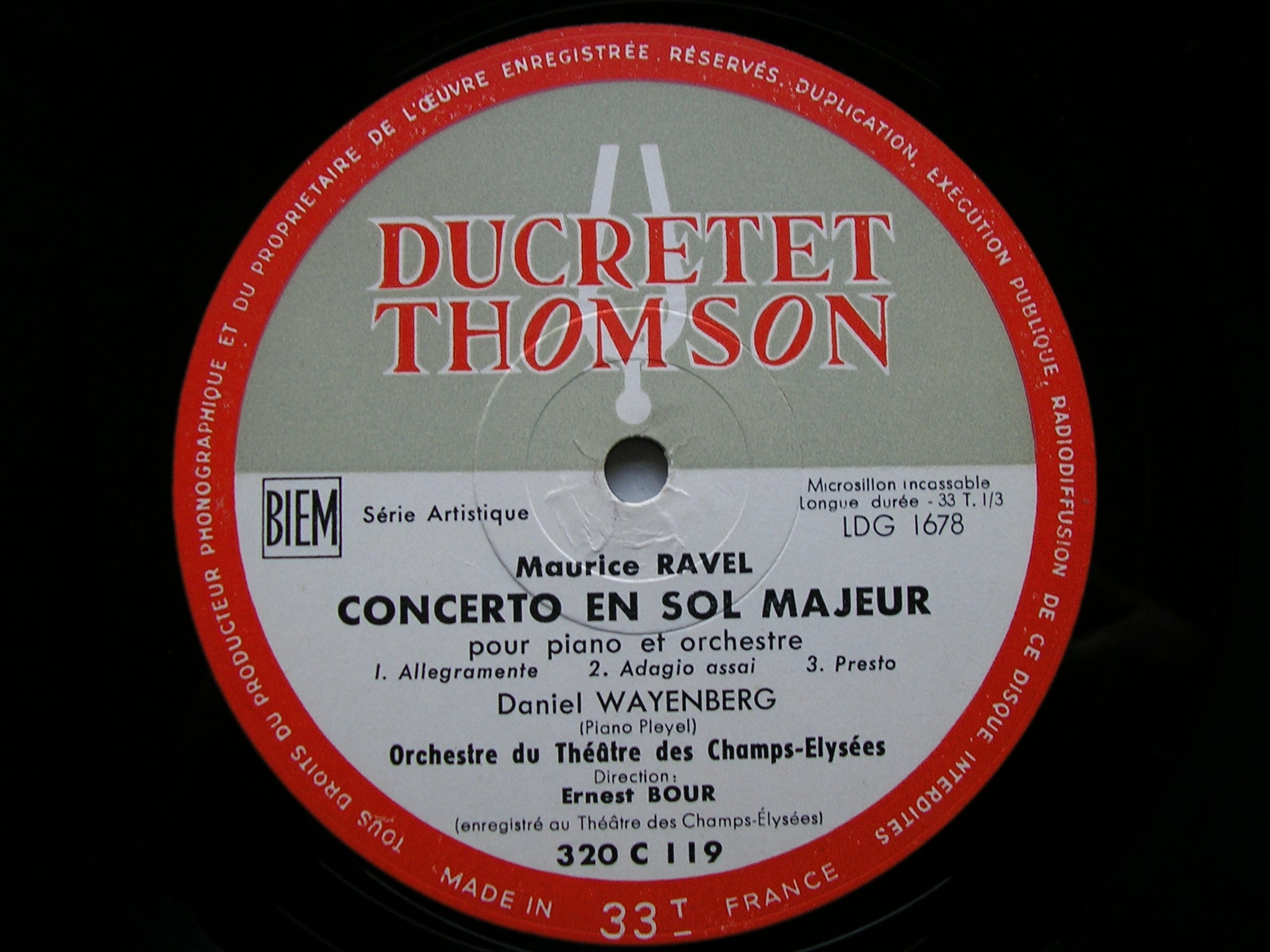 RAVEL: THE PIANO CONCERTOS   WAYENBERG / CHAMPS ELYSEES ORCHESTRA / BOUR   320 C 119