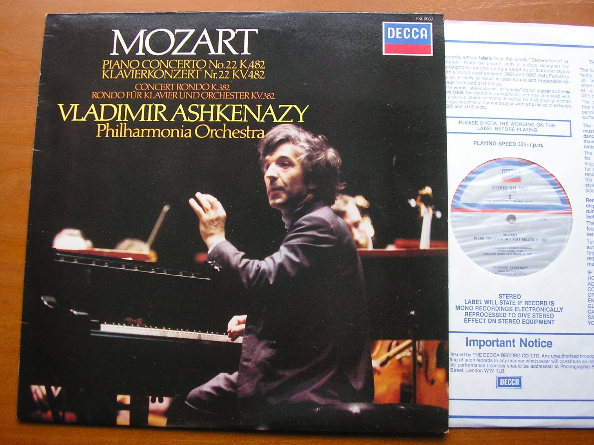 SXL 6982 MOZART: PIANO CONCERTO No. 22 / RONDO in D ASHKENAZY / PHILHARMONIA
