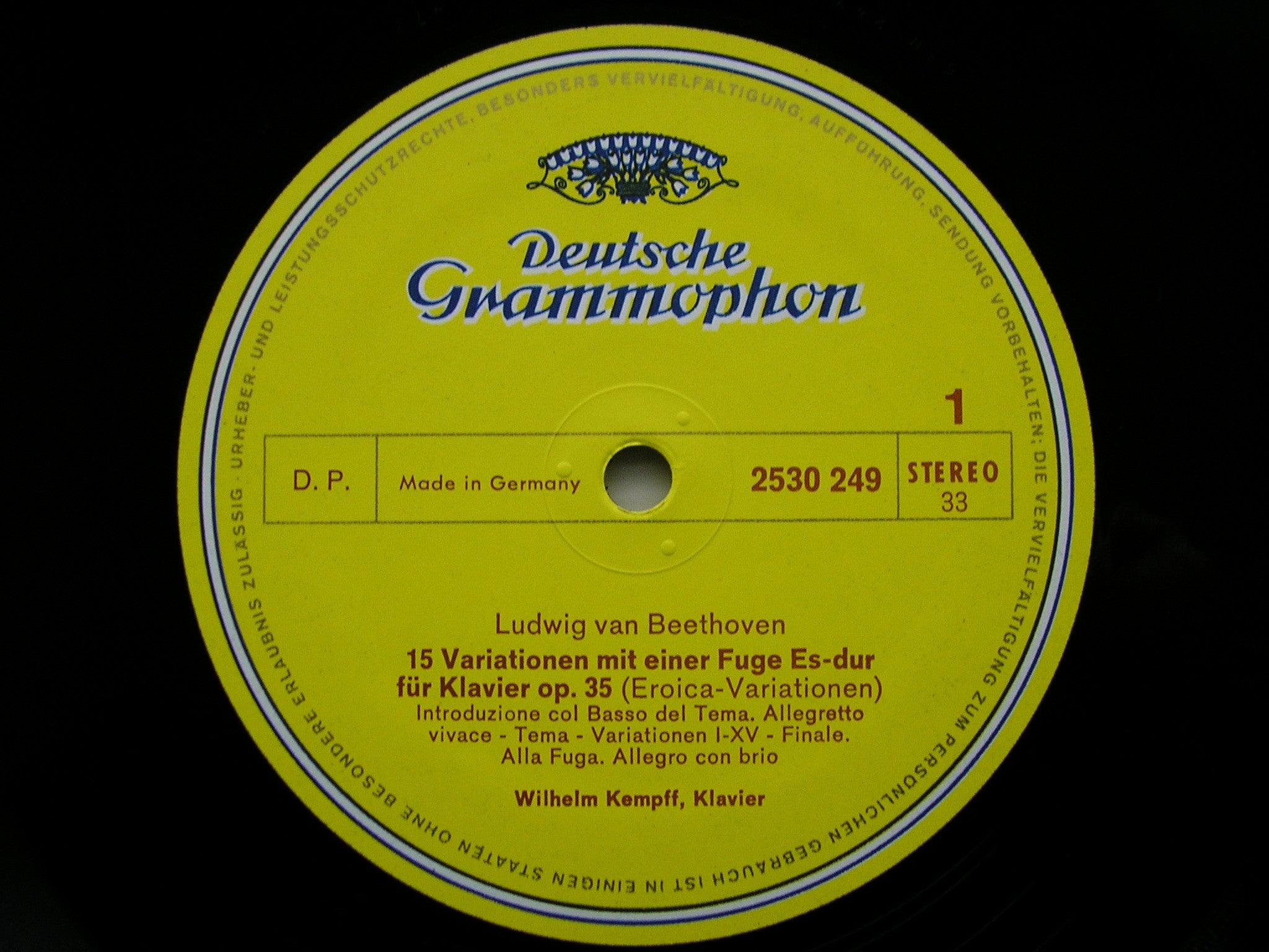 BEETHOVEN: EROICA VARIATIONS / 6 VARIATIONS Op. 34 / 32 VARIATIONS Wo080    WILHELM KEMPFF   2530 249