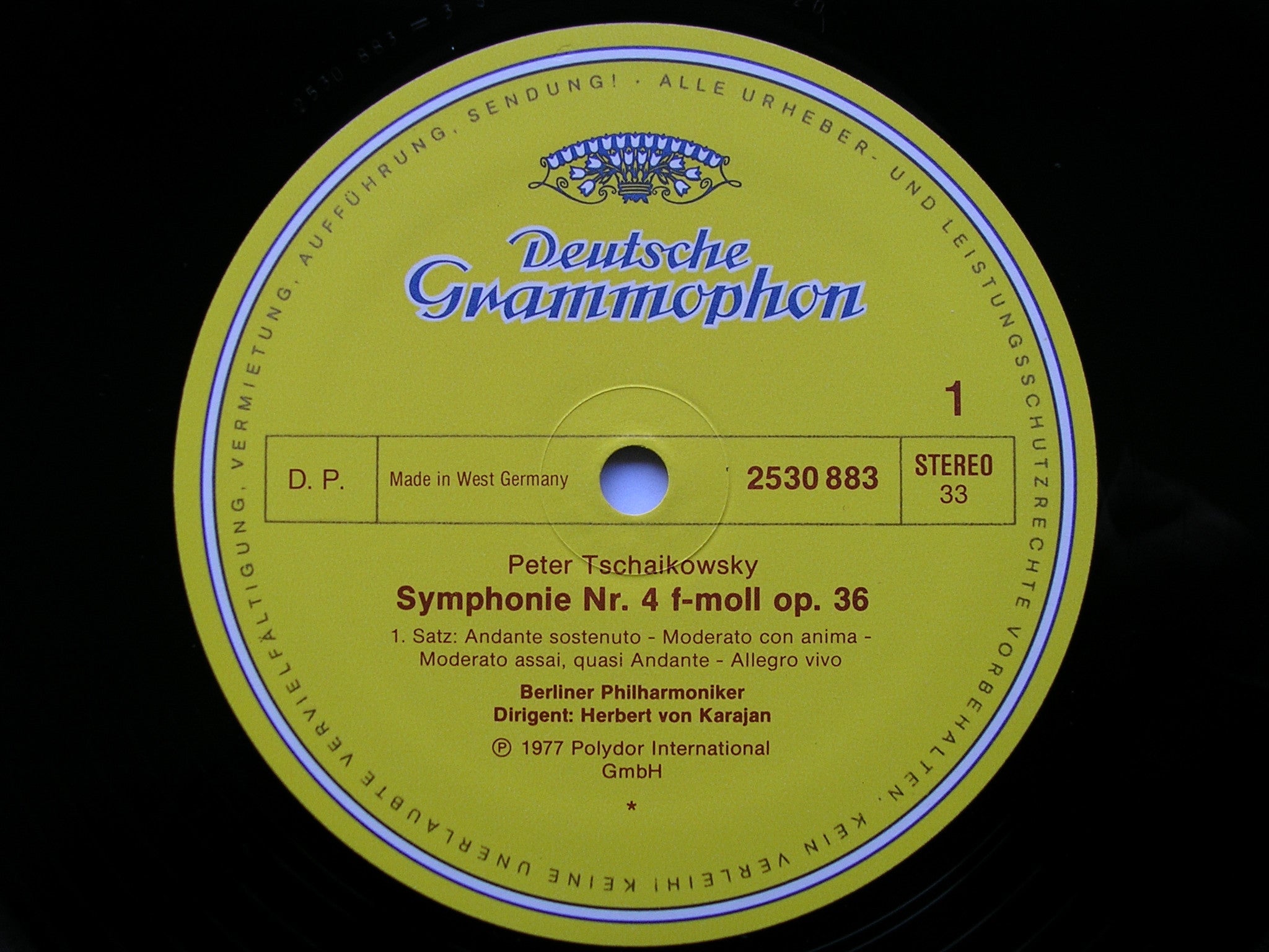 TCHAIKOVSKY: SYMPHONY No. 4  KARAJAN / BERLIN PHILHARMONIC  2530 883
