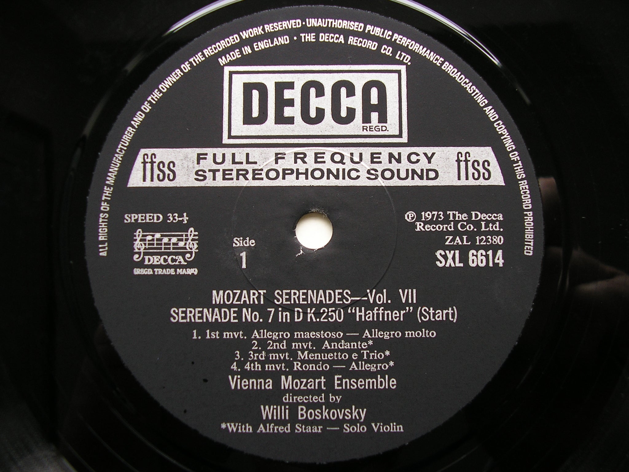 MOZART: SERENADES & DIVERTIMENTI  BOSKOVSKY / VIENNA MOZART ENSEMBLE   9 LP