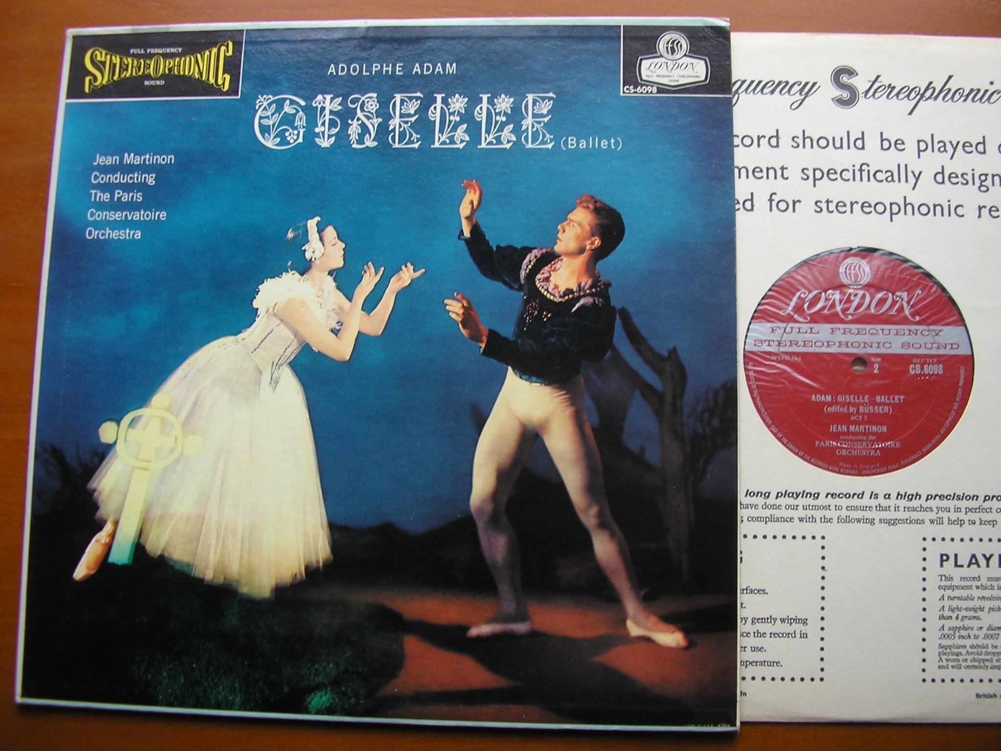 ADAM: GISELLE     PARIS CONSERVATOIRE ORCHESTRA / MARTINON    CS 6098