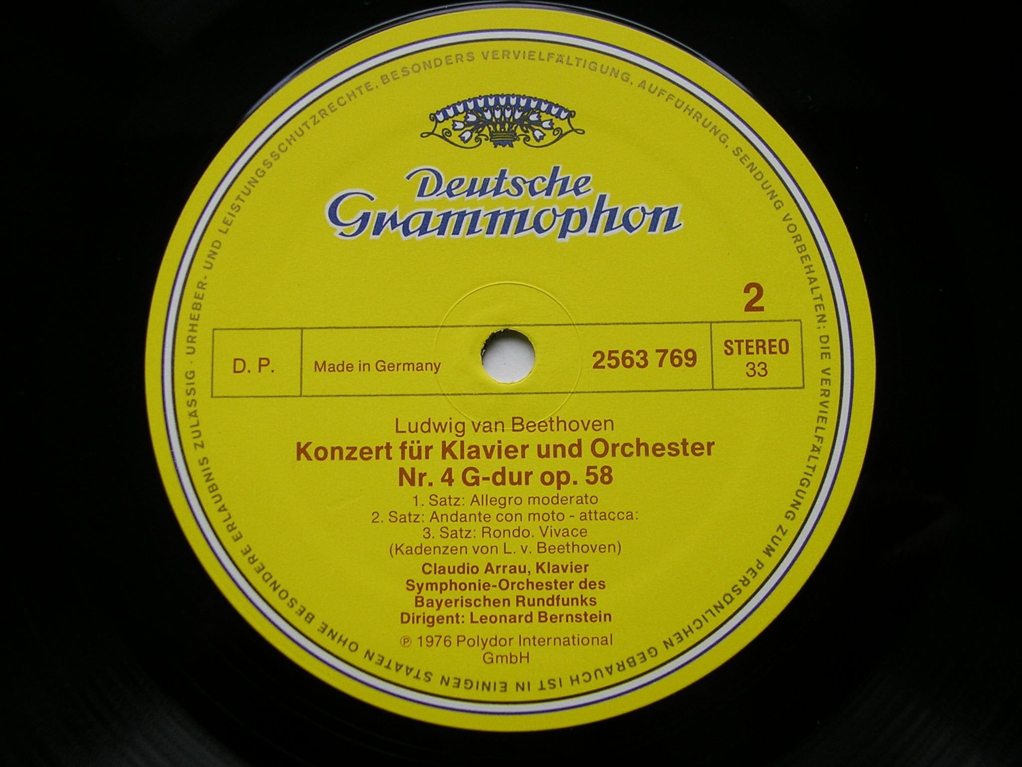 BEETHOVEN: SYMPHONY No. 5 / PIANO CONCERTO No. 4 / LEONORA No. 3    ARRAU / BAVARIAN RADIO SYMPHONY / BERNSTEIN     2721 153
