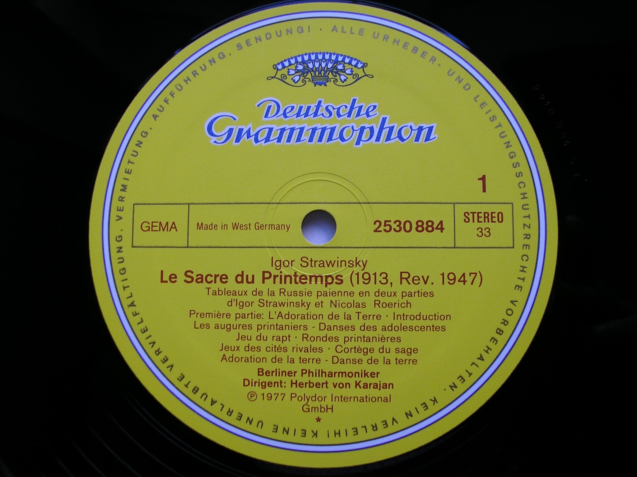 STRAVINSKY: THE RITE OF SPRING    KARAJAN / BERLIN PHILHARMONIC   2530 884