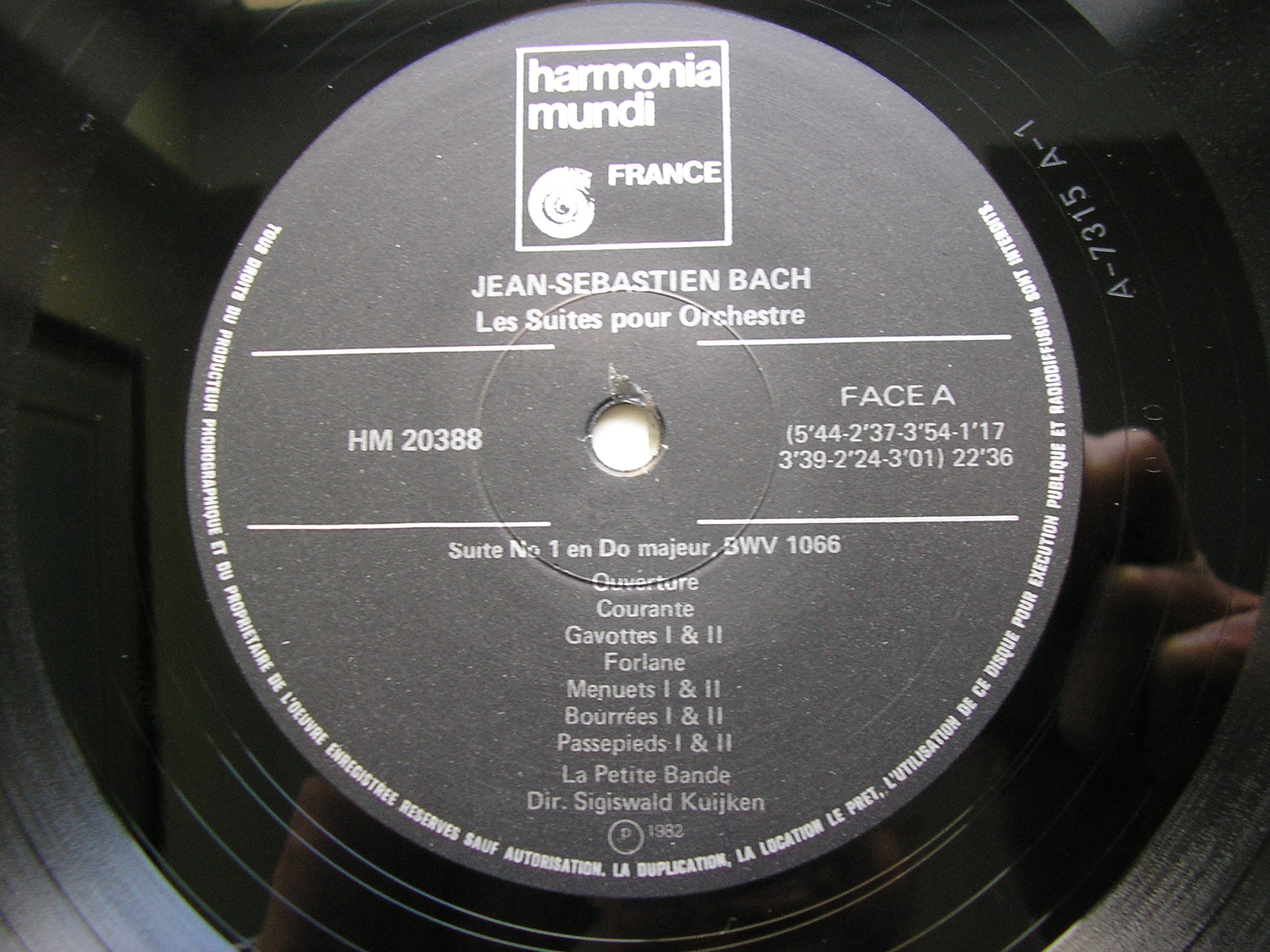 BACH: FOUR ORCHESTRAL SUITES BWV 1066 - 1069      LA PETITE BANDE / KUIJKEN    2 LP      HM 20388/9