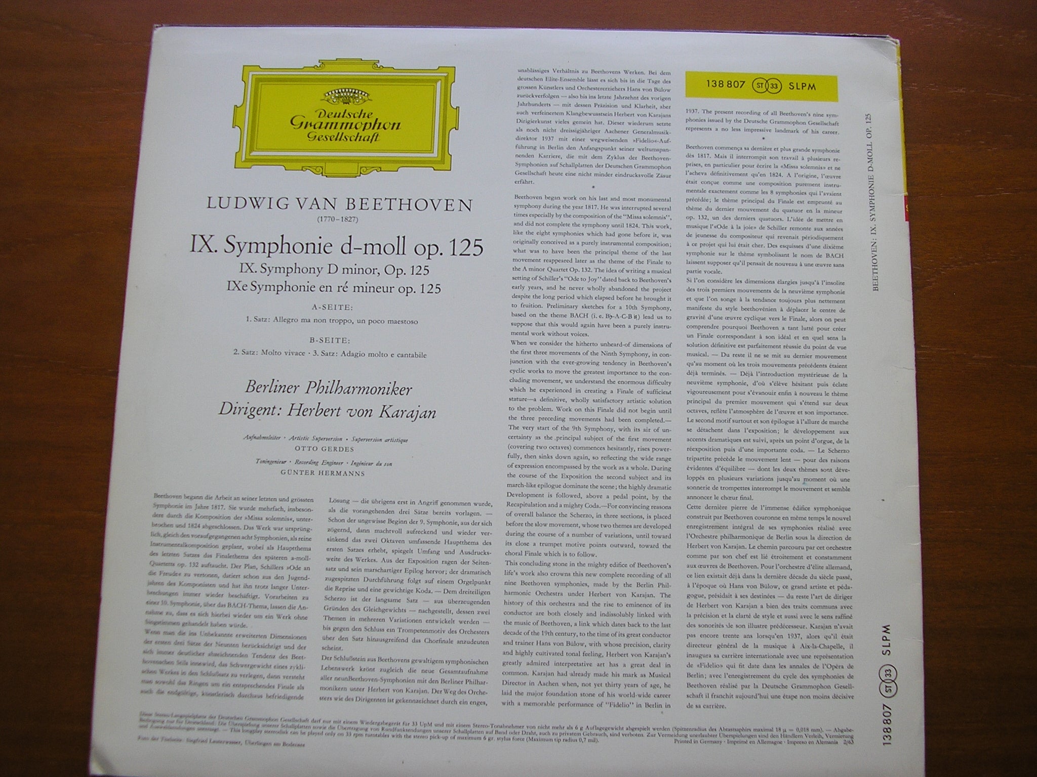 BEETHOVEN: SYMPHONIES Nos. 8 & 9     SOLOISTS / BERLIN PHILHARMONIC / KARAJAN              138 807 / 138 808