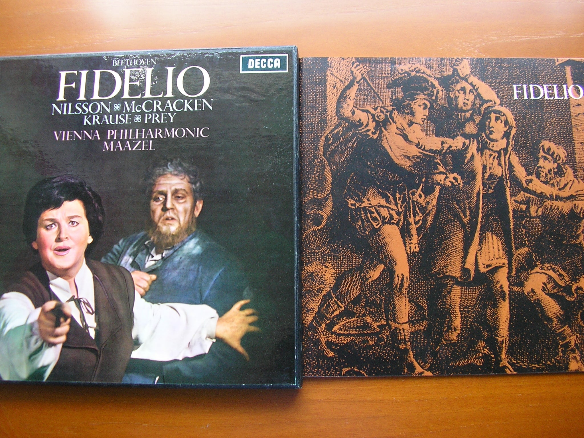BEETHOVEN: FIDELIO    NILSSON / McCRACKEN / KRAUSE / PREY / VIENNA PHILHARMONIC / MAAZEL   SET 272 - 3