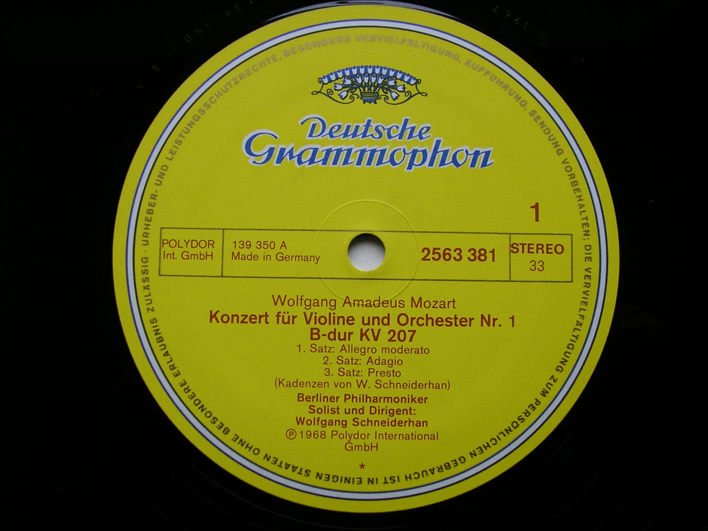 MOZART: THE VIOLIN CONCERTOS   SCHNEIDERHAN / BERLIN PHILHARMONIC   3 LP    2740 116