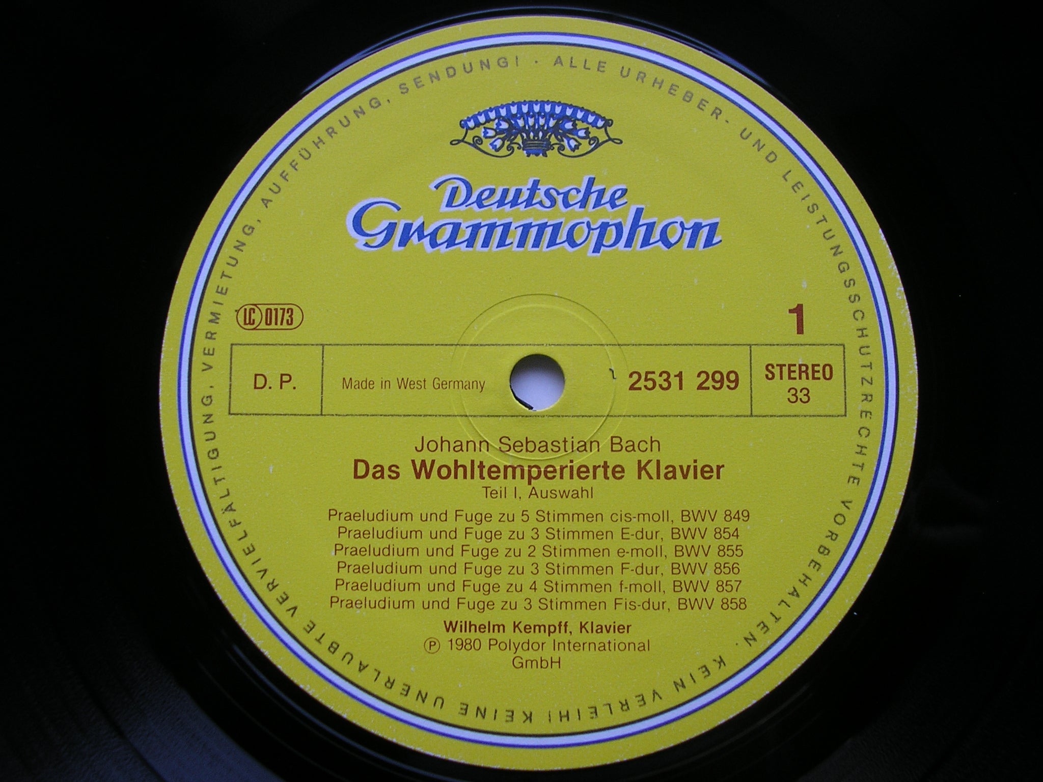 BACH: THE WELL TEMPERED CLAVIER  Selection      WILHELM KEMPFF     2531 299