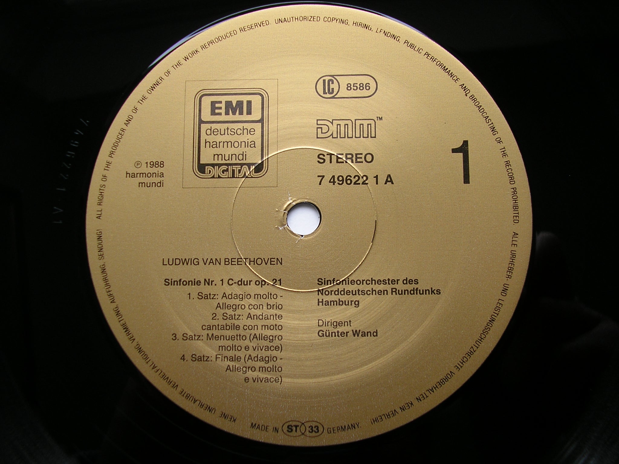 BEETHOVEN: SYMPHONIES Nos. 1 & 7   WAND / HAMBURG RADIO ORCHESTRA   749622
