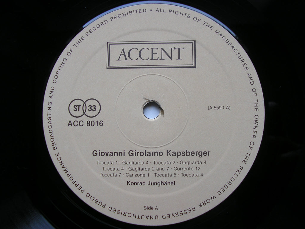 PICCININI & KAPSBERGER: LUTE MUSIC 1604 - 1639    KONRAD JUNGHANEL     ACC 8016