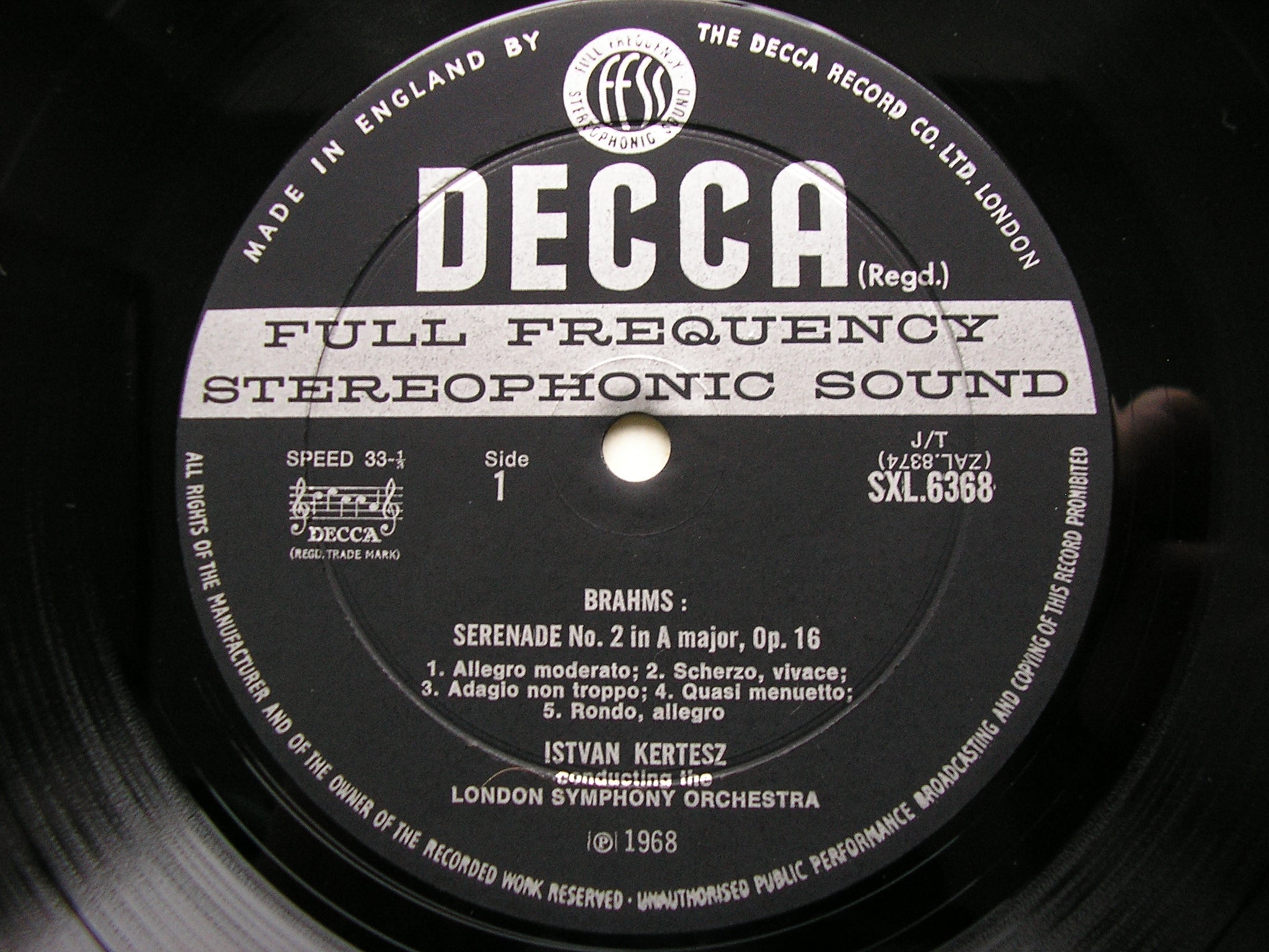 SXL 6368 BRAHMS: SERENADE No. 2 / DVORAK: SERENADE FOR WIND Op. 44 KERTESZ / LONDON SYMPHONY